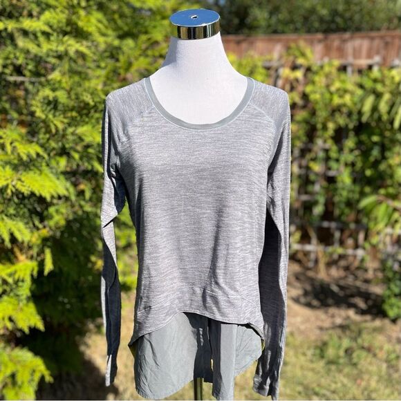 Lululemon Layered Long Sleeve Tee Size 8 Heathered Slate Almost Pear Blouse - Picture 2 of 13
